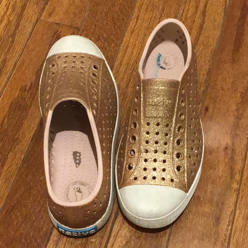 Native water shoes